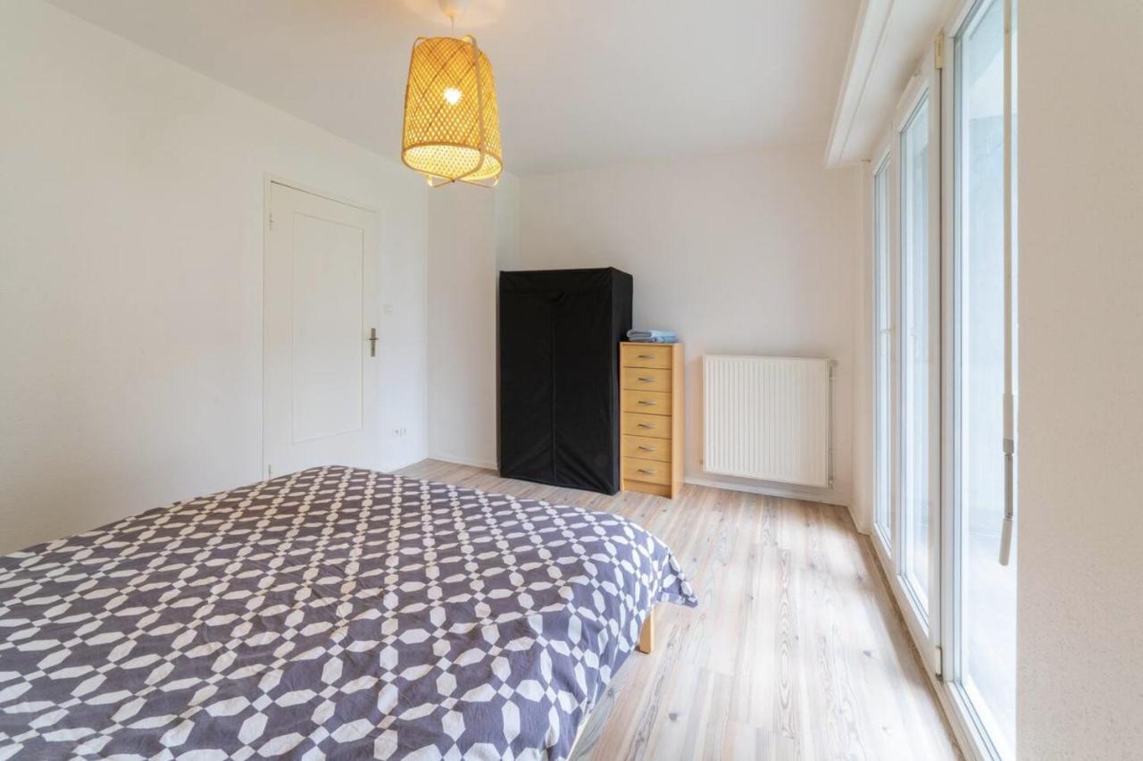 Apartment Just For - Balcon - Parking - Calme- Fibre - Relax