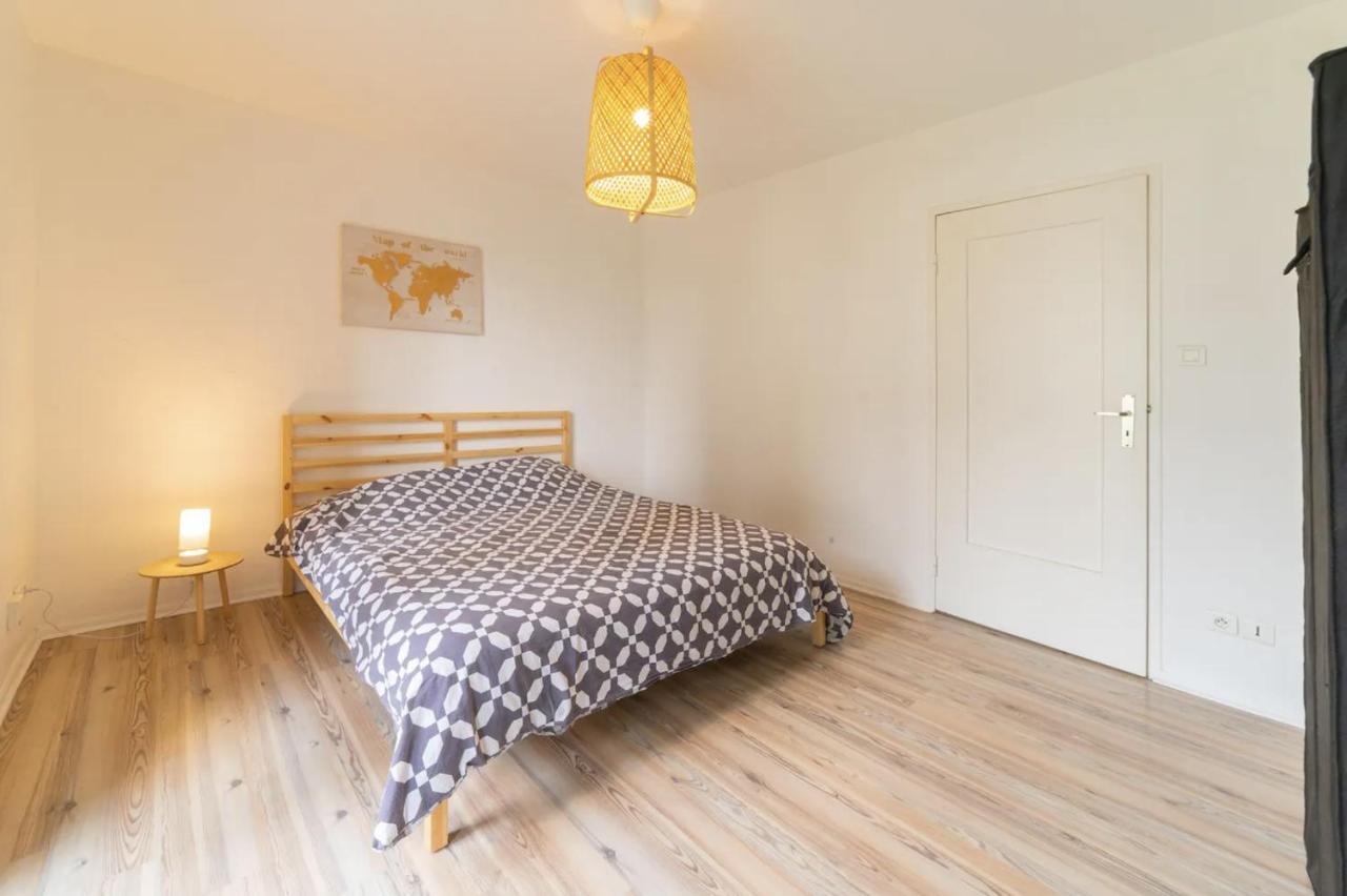 Apartment Just For - Balcon - Parking - Calme- Fibre - Relax Mulhouse